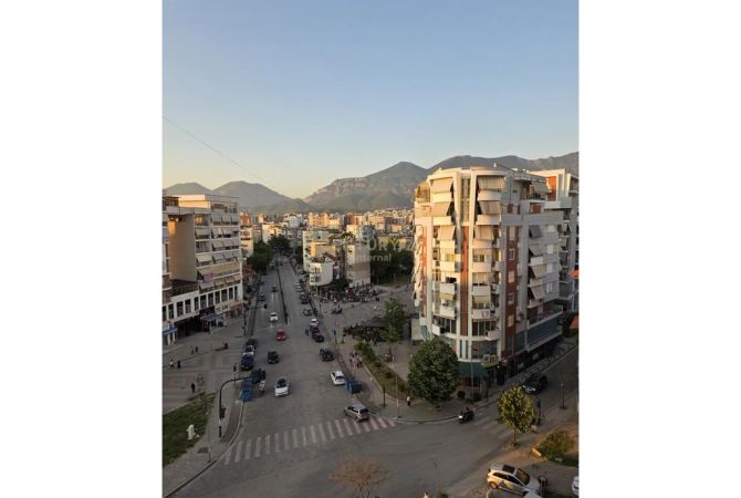Shtepi ne shitje 2+1 ne Tirane - 160,000 Euro