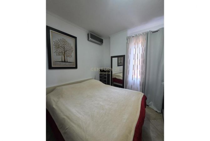 Shtepi ne shitje Apartament ne Tirane, 2+1, Mobilimi E mobiluar, Pagesa 160,000  Euro.