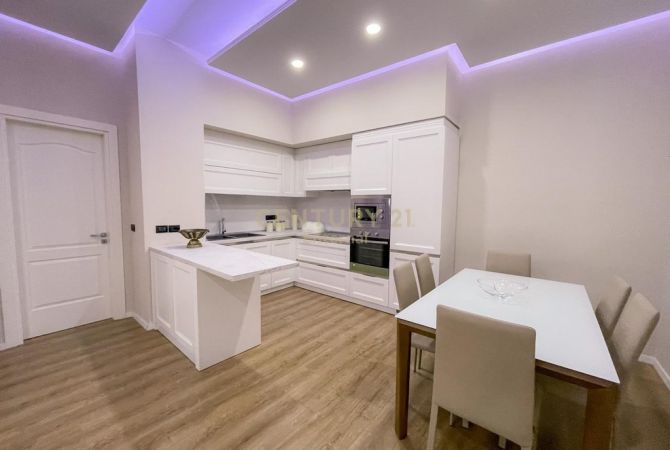 Casa in affitto 2+1 a Tirana - 1,000 Euro
