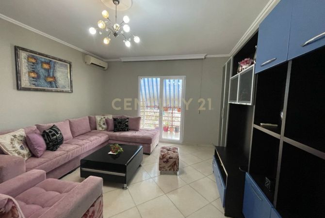 Shtepi me qera 2+1 ne Tirane - 470 Euro