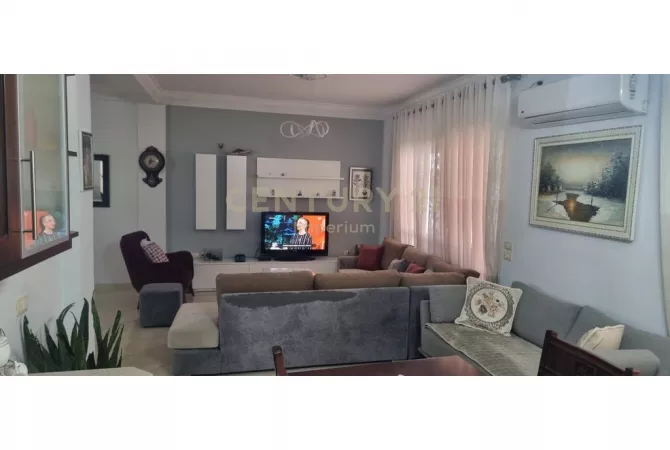 Shtepi me qera 2+1 ne Tirane - 650 Euro