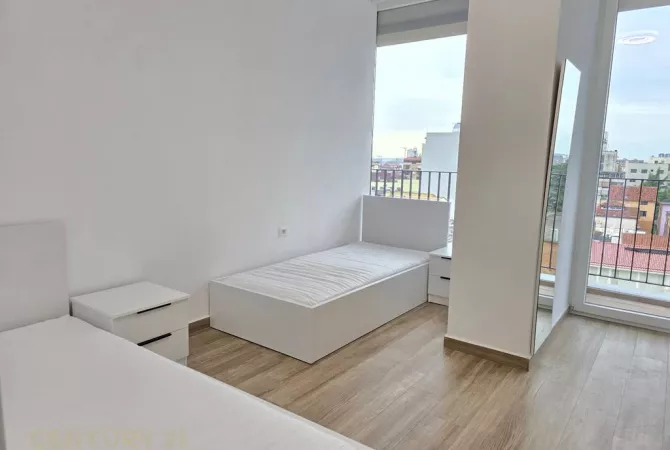 Shtepi me qera Apartament ne Tirane, 2+1, Mobilimi E mobiluar, Pagesa 1,200  Euro.