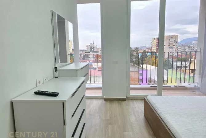 Shtepi me qera Apartament ne Tirane, 2+1, Mobilimi E mobiluar, Pagesa 1,200  Euro.