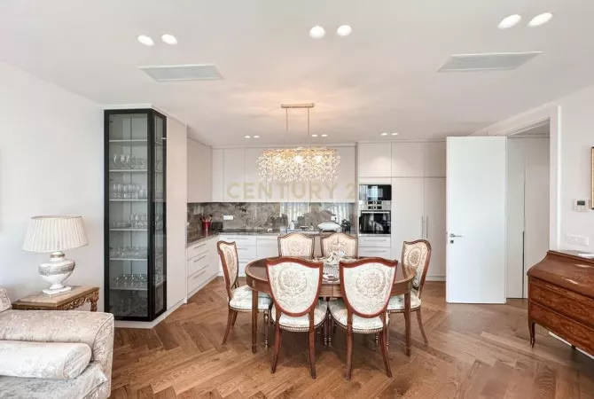 Shtepi me qera Apartament ne Tirane, 2+1, Mobilimi E mobiluar, Pagesa 2,200  Euro.