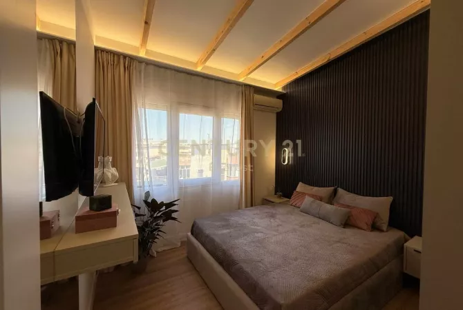 Shtepi ne shitje Apartament ne Tirane, 2+1, Mobilimi E mobiluar, Pagesa 143,500  Euro.