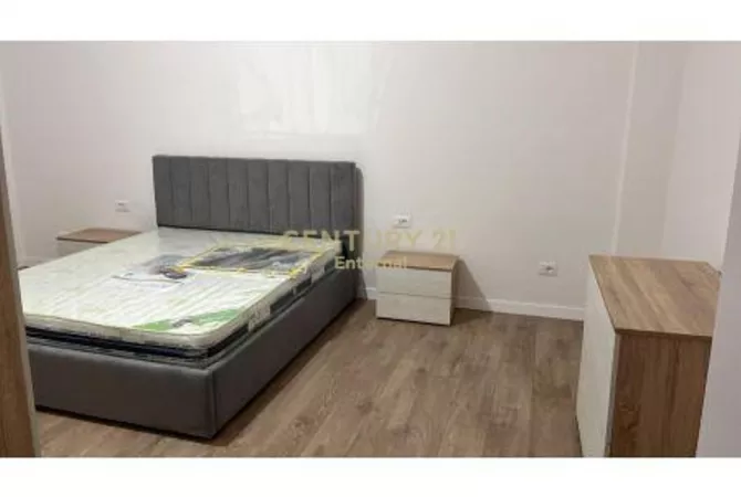 Shtepi me qera Apartament ne Tirane, 1+1, Mobilimi Pjeserisht e mobiluar, Pagesa 550  Euro.