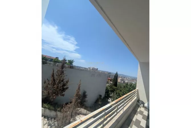 Shtepi ne shitje Apartament ne Tirane, 1+1, Mobilimi E mobiluar, Pagesa 75,000  Euro.