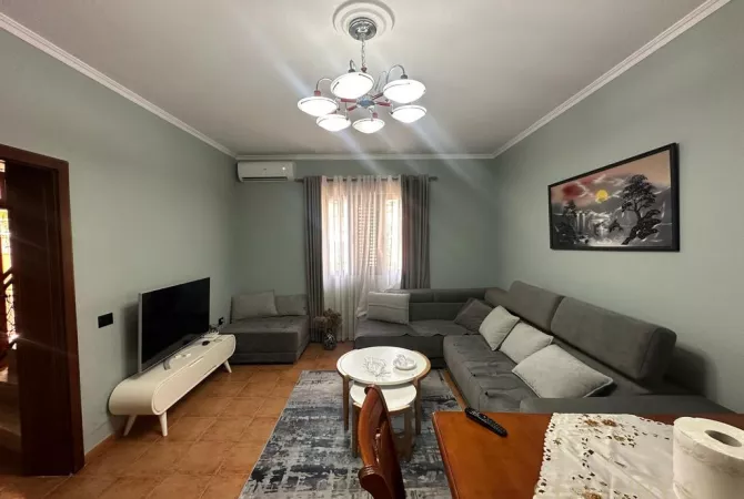 Shtepi ne shitje 3+1 ne Tirane - 340,000 Euro