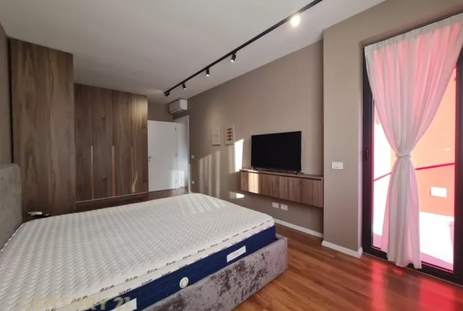 Shtepi me qera Apartament ne Tirane, 2+1, Mobilimi E mobiluar, Pagesa 750  Euro.