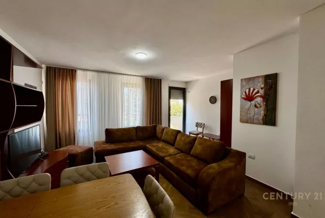Shtepi me qera 2+1 ne Tirane - 650 Euro