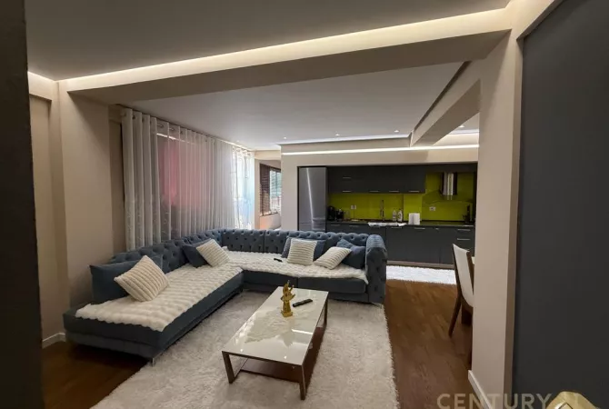 Shtepi me qera 2+1 ne Tirane - 1,100 Euro