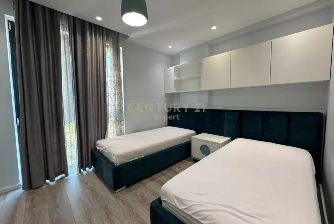 Shtepi me qera Apartament ne Tirane, 2+1, Mobilimi E mobiluar, Pagesa 1,600  Euro.