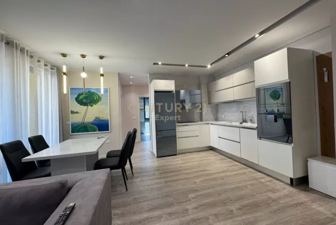 Casa in affitto 2+1 a Tirana - 1,600 Euro
