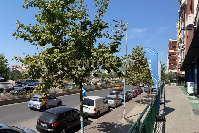 Ambient biznesi ne shitje 1+1 ne Tirane - 536,000 Euro
