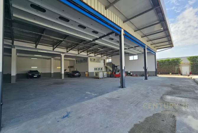 Ambient biznesi ne shitje 4+1 ne Tirane - 2,500 Euro