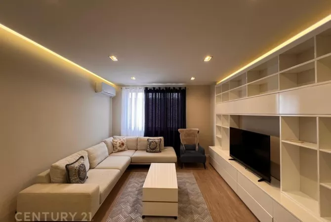 Shtepi me qera 3+1 ne Tirane - 1,000 Euro