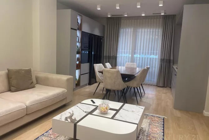 Casa in vendita 3+1 a Tirana - 720,000 Euro