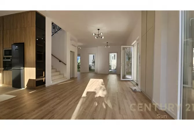 House for Rent 4+1 in Tirana - 2,500 Euro