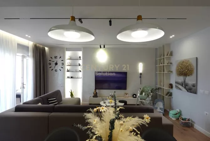 Shtepi ne shitje 3+1 ne Tirane - 365,000 Euro