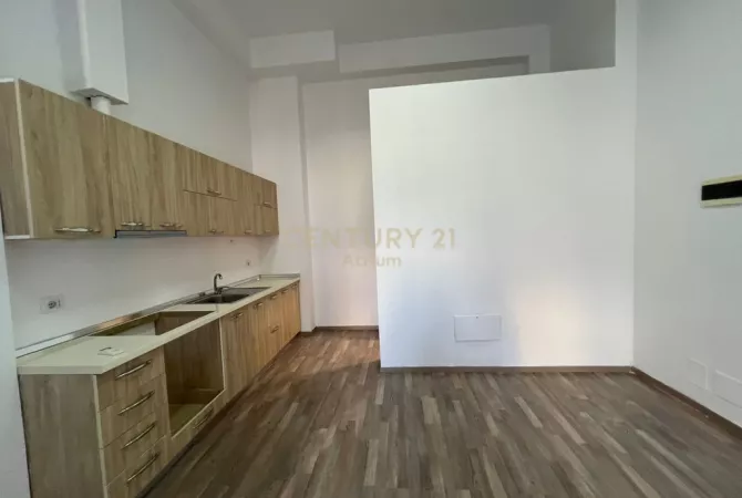 House for Rent Garsoniere in Tirana - 350 Euro