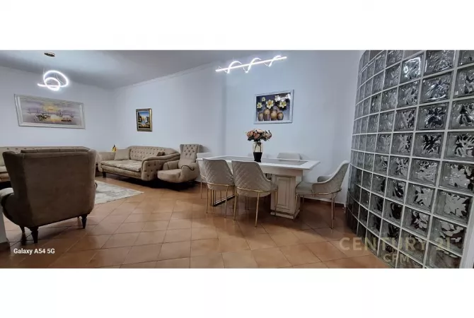 Shtepi ne shitje 2+1 ne Tirane - 240,000 Euro