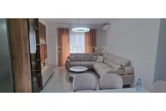 Shtepi me qera 2+1 ne Tirane - 550 Euro