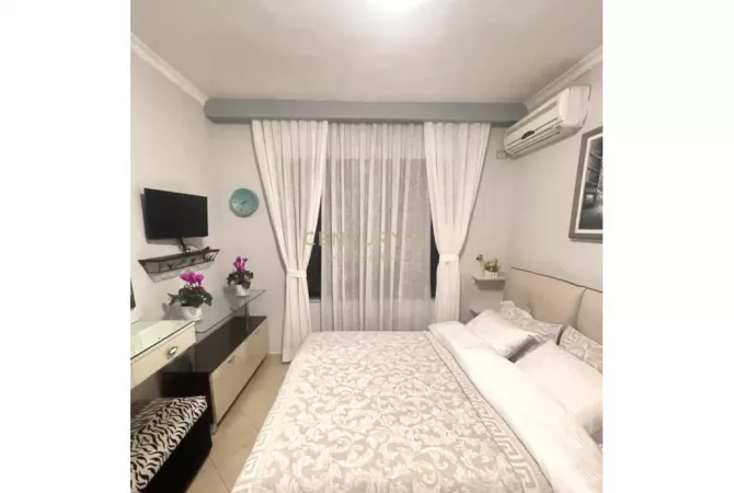 Shtepi me qera Garsoniere ne Tirane - 450 Euro