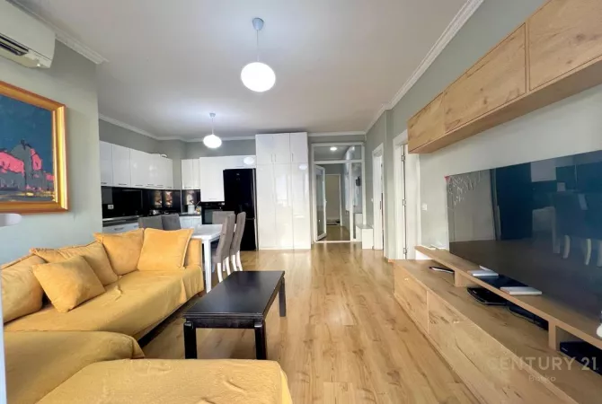 Shtepi ne shitje 2+1 ne Tirane - 320,000 Euro