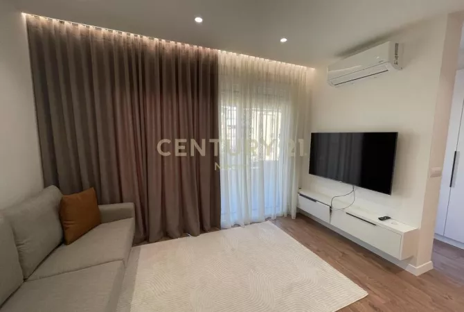 Shtepi me qera 2+1 ne Tirane - 700 Euro