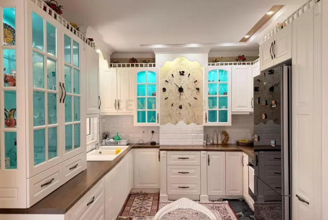 Shtepi me qera 2+1 ne Tirane - 900 Euro