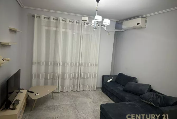 Shtepi me qera 2+1 ne Tirane - 700 Euro