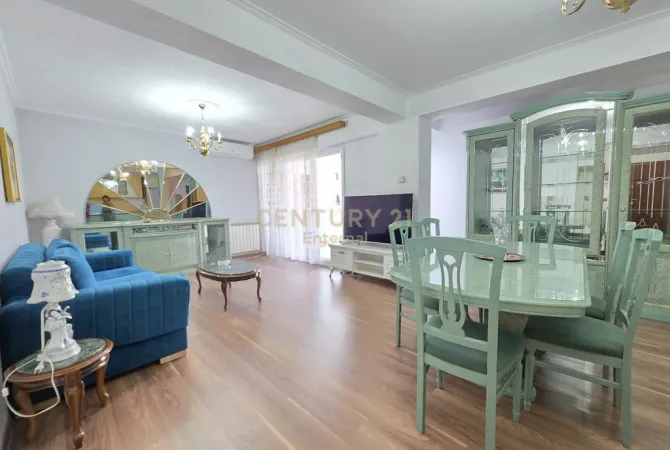 Shtepi me qera 2+1 ne Tirane - 1,000 Euro