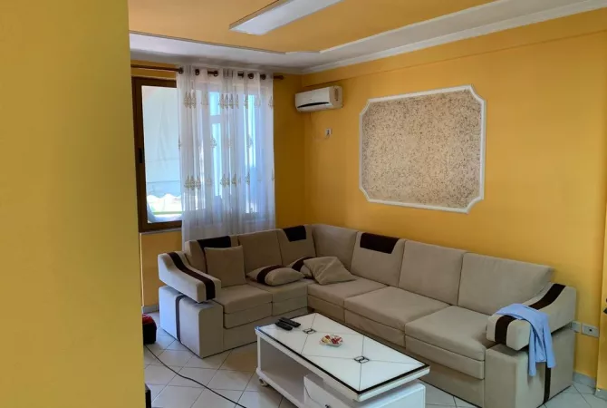 Shtepi me qera 2+1 ne Tirane - 750 Euro