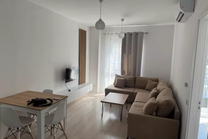 Shtepi me qera 1+1 ne Tirane - 400 Euro