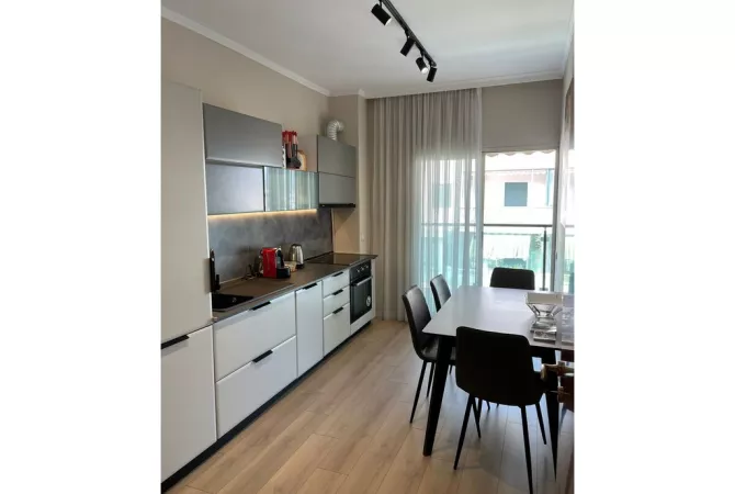 Shtepi me qera 1+1 ne Tirane - 950 Euro