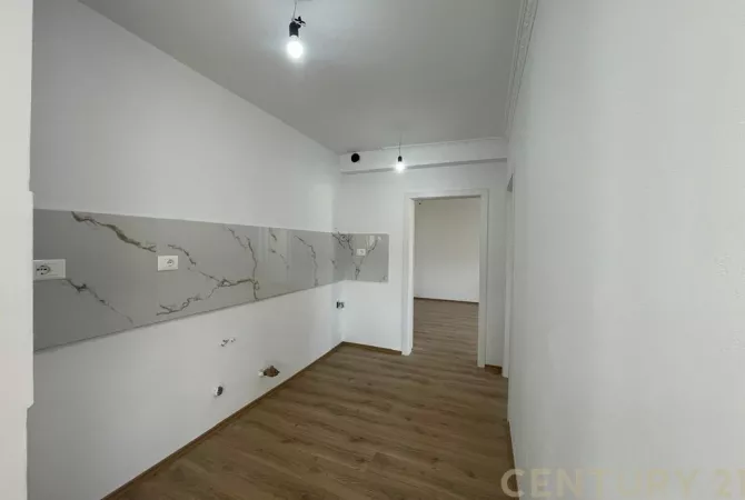 Shtepi ne shitje 2+1 ne Tirane - 165,000 Euro