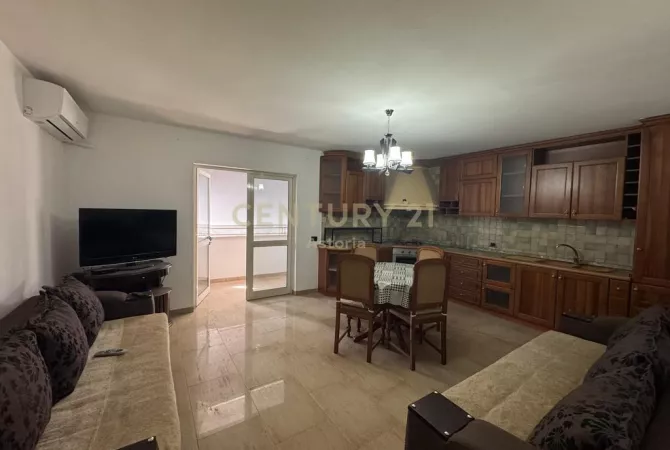 Shtepi me qera 3+1 ne Tirane - 1,000 Euro