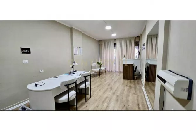 Ambient biznesi ne shitje 1+1 ne Tirane - 104,000 Euro