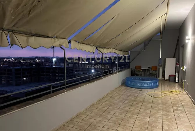 Shtepi me qera Apartament ne Tirane, 2+1, Mobilimi E mobiluar, Pagesa 650  Euro.