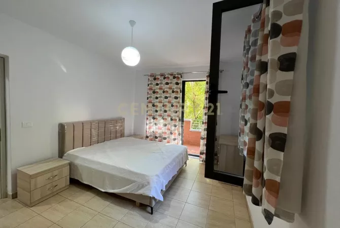 Shtepi me qera Apartament ne Tirane, 2+1, Mobilimi E mobiluar, Pagesa 550  Euro.