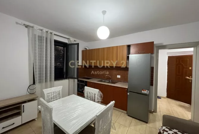 Shtepi me qera 2+1 ne Tirane - 550 Euro