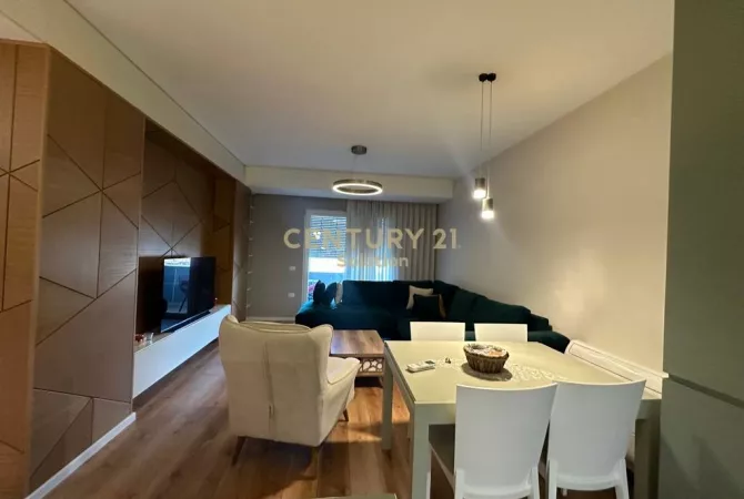 House for Rent 2+1 in Tirana - 950 Euro
