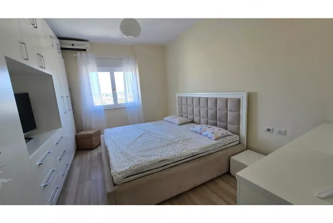 Shtepi me qera Apartament ne Tirane, 2+1, Mobilimi E mobiluar, Pagesa 1,200  Euro.