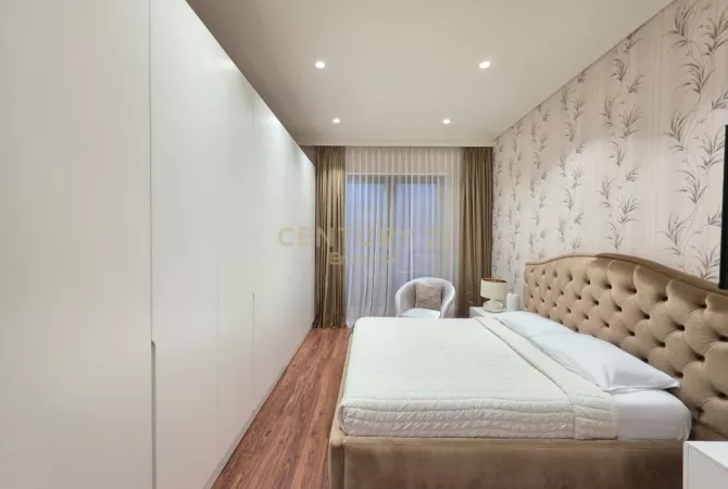 Appartamento in vendita a Tirana 3+1, Arredato