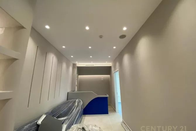 Business Property for Rent 1+1 in Tirana - 2,700 Euro