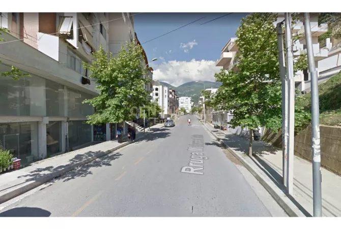 Ambient biznesi ne shitje 1+1 ne Tirane - 130,000 Euro