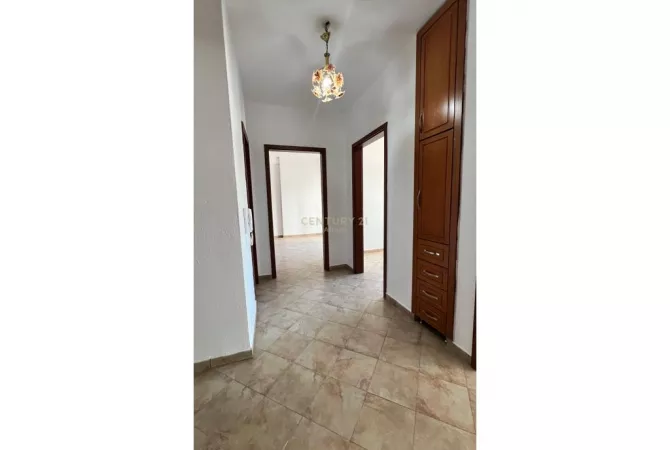 Shtepi ne shitje 3+1 ne Tirane - 128,000 Euro