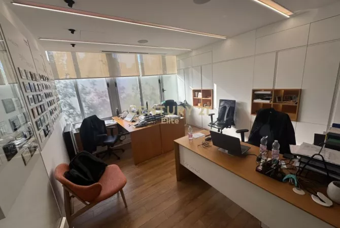 Ambient biznesi me qera 1+1 ne Tirane - 1,100 Euro