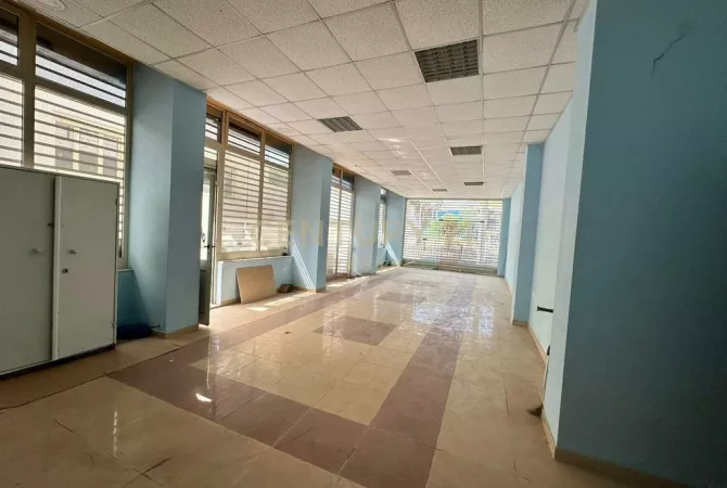 Ambient biznesi me qera 1+1 ne Elbasan - 500 Euro