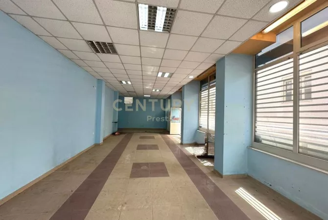 Ambient biznesi me qera 1+1 ne Elbasan - 500 Euro